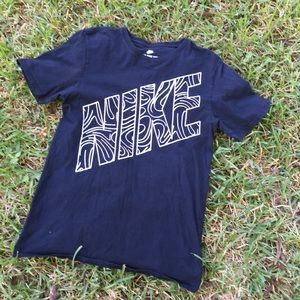 Nike Women’s T-shirt  Size M